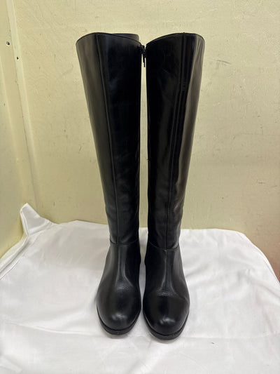Me Too Women's Size 8-1/2 Black Boots Shoes