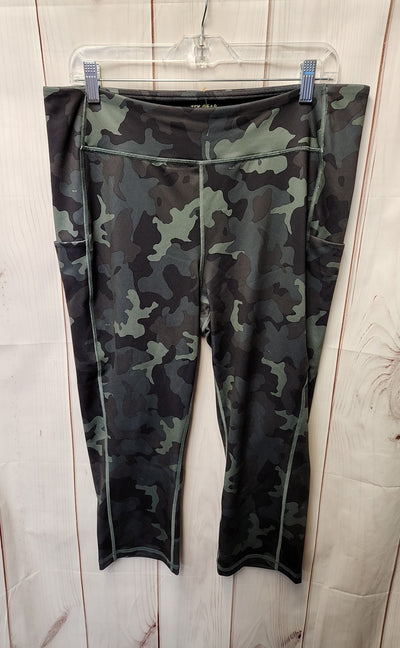 Tek Gear Women's Size 1X Green Camo Leggings