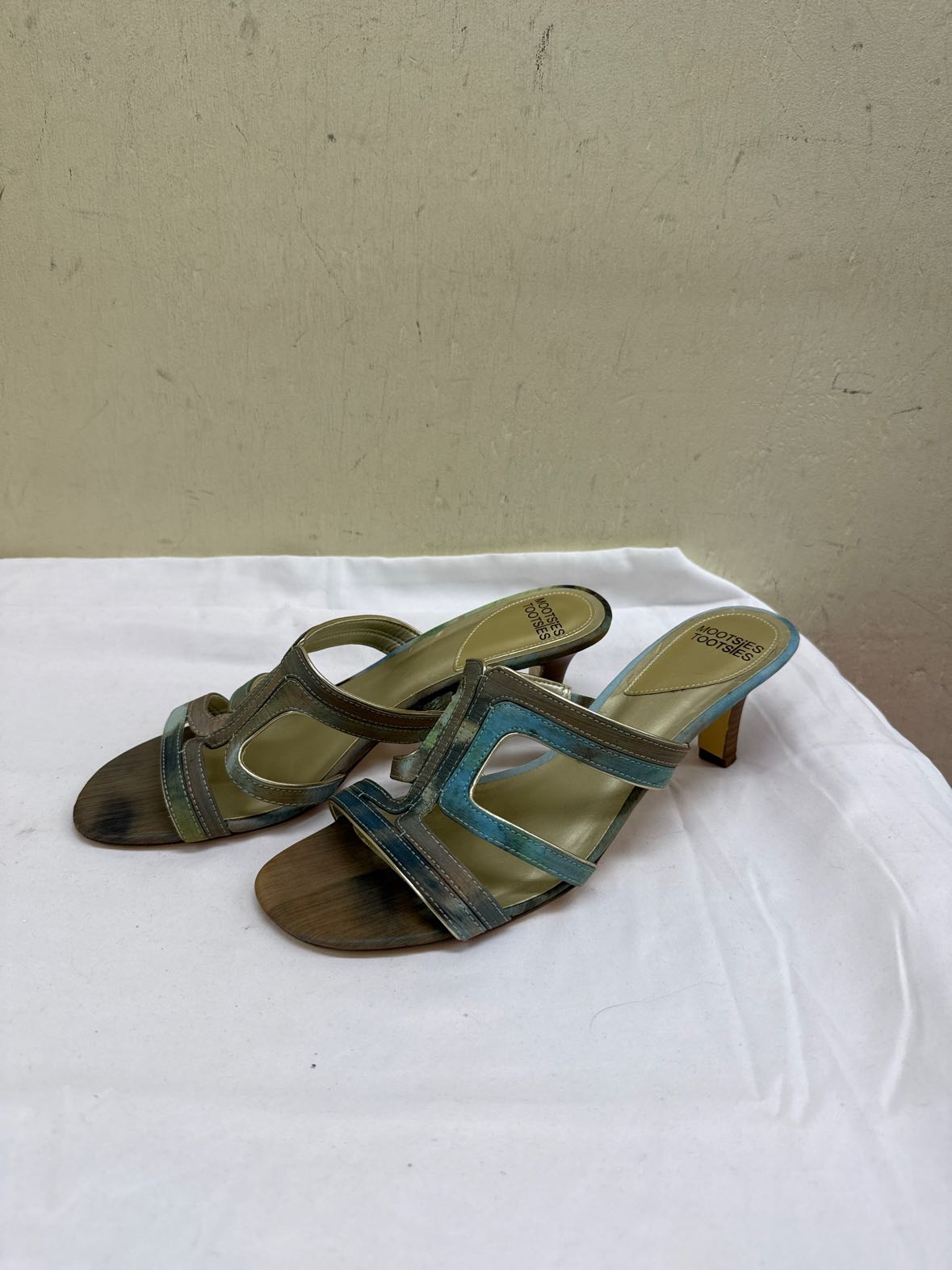 Mootsies Tootsies Women's Size 8-1/2 Blue Sandals