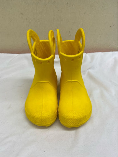 Crocs Boy's Size 6 Yellow Boots
