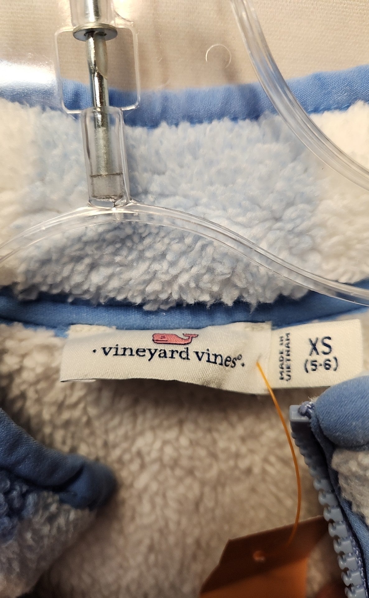 Vineyard Vines Girl's Size 5/6 White & Blue Sweatshirt