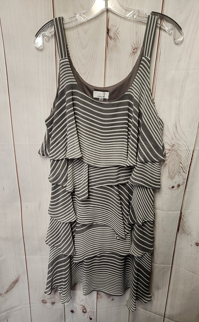 Signature by Robbie Bee Women's Size 14 Gray Dress