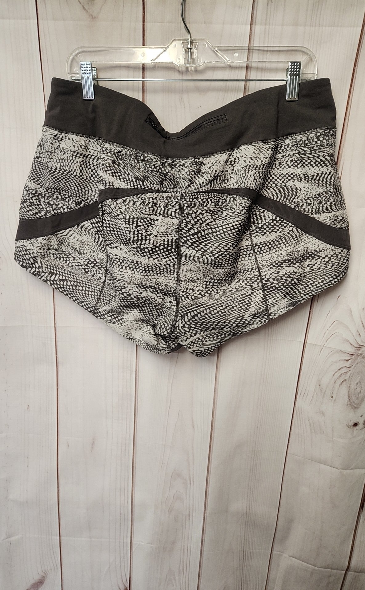 Lululemon Women's Size 12 Gray Active Shorts