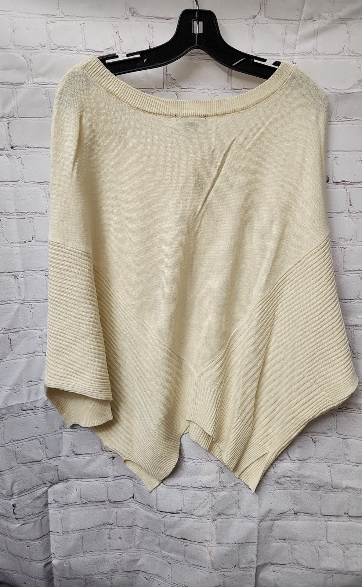 Metaphor Women's Size L White Poncho