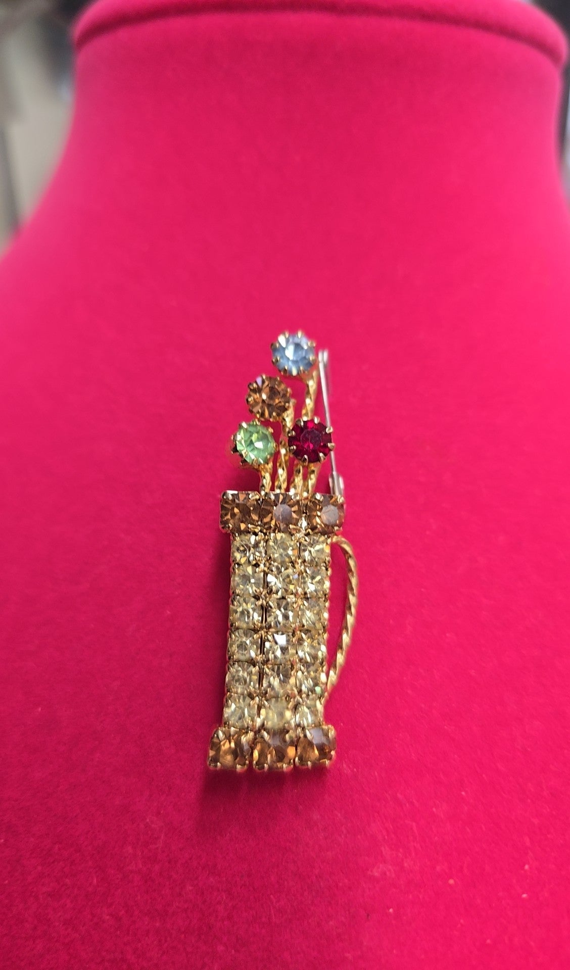 Gold Golf Club Brooch Pin