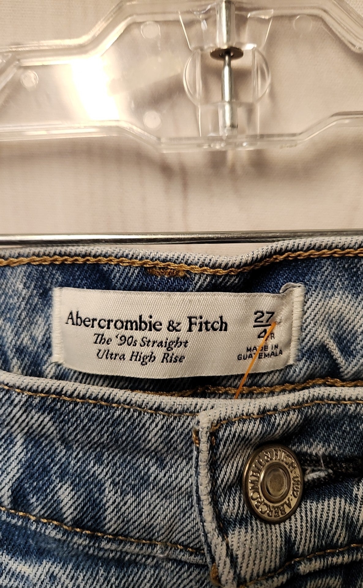 Abercrombie & Fitch Women's Size 27 (3-4) Blue Jeans The '90s Straight