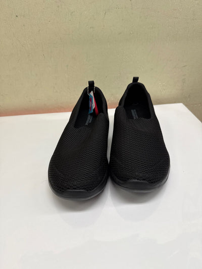 NWT Skechers Women's Size 9-1/2 Black Flats