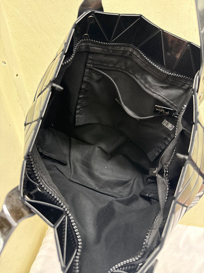 P luca Black Tote Bag