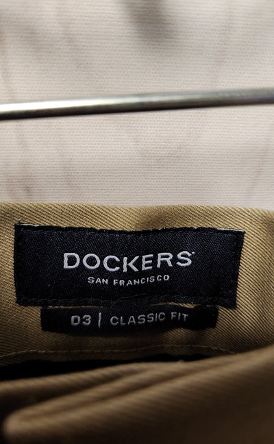 Dockers Men's Size 31x30 Tan Pants