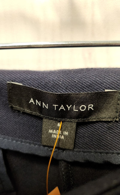 Ann Taylor Women's Size 6 Navy Pants