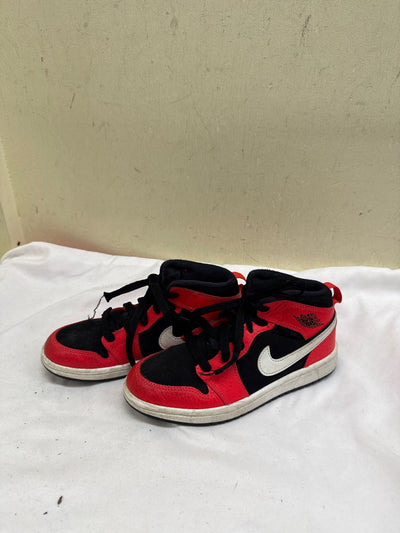Nike Boy's Size 1 Red Sneakers