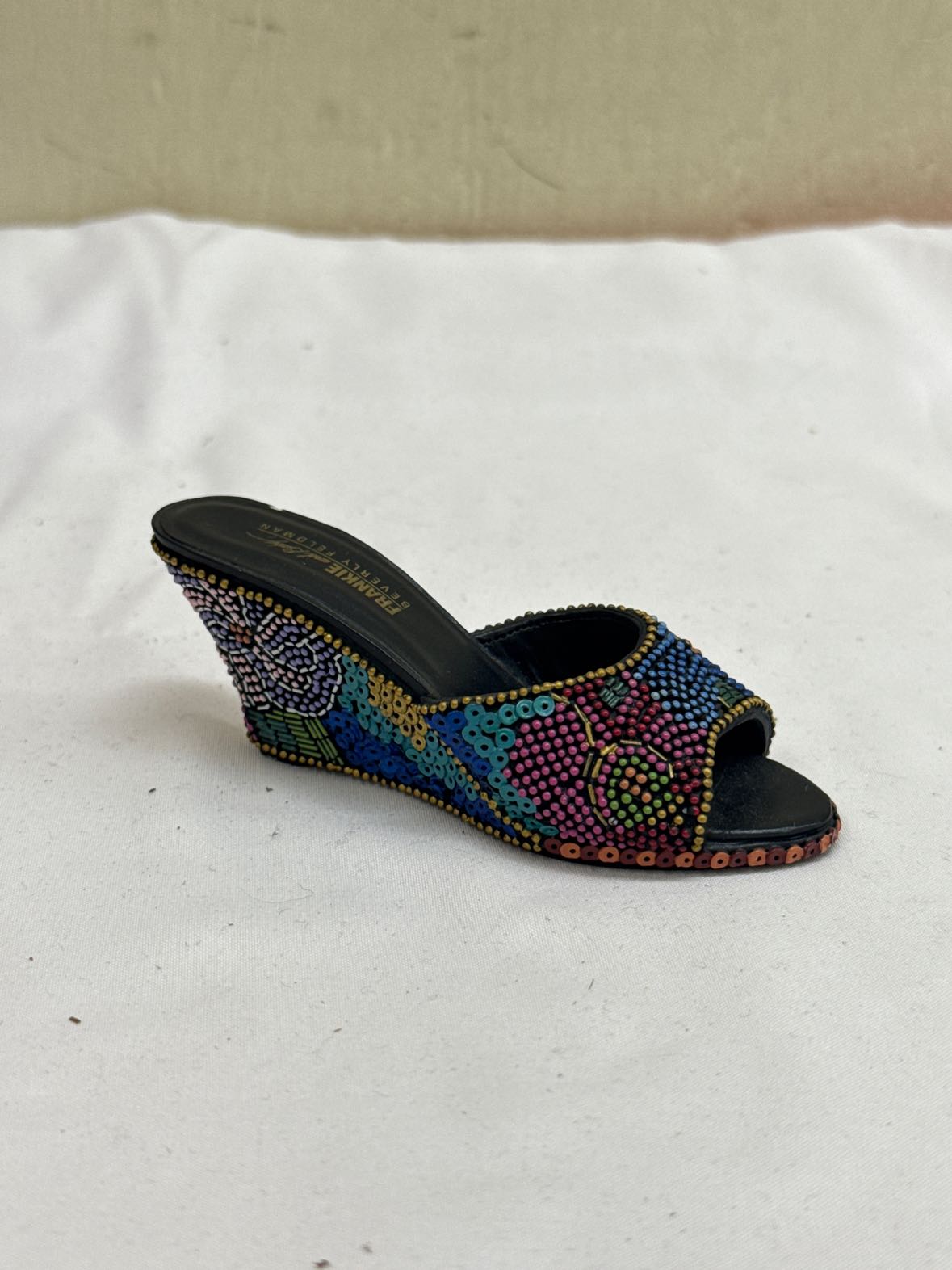 Just the Right Shoe "Jewels" 2000 Multi-color Pump Figurine