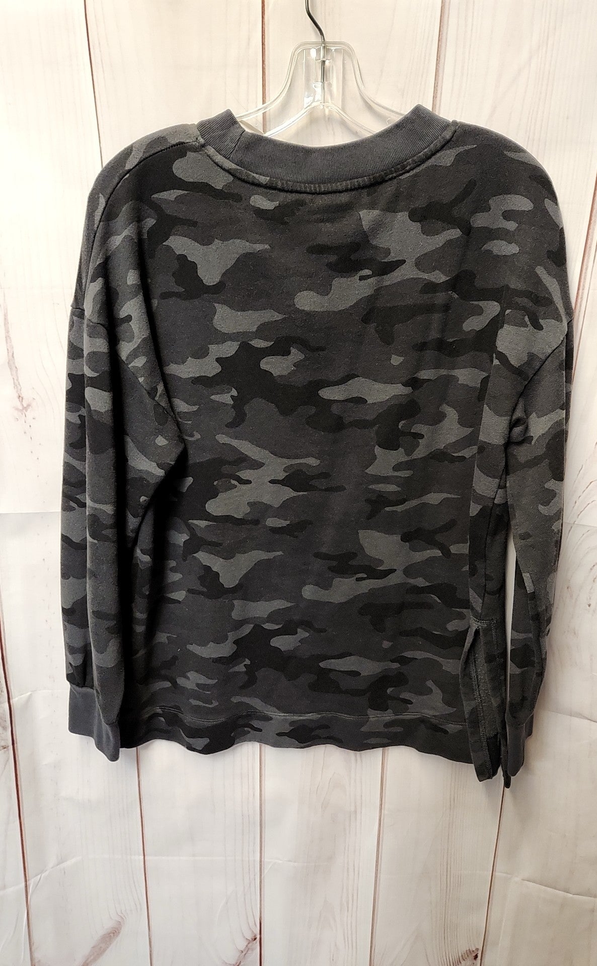 Gap Women's Size M Gray Camo Sweatshirt