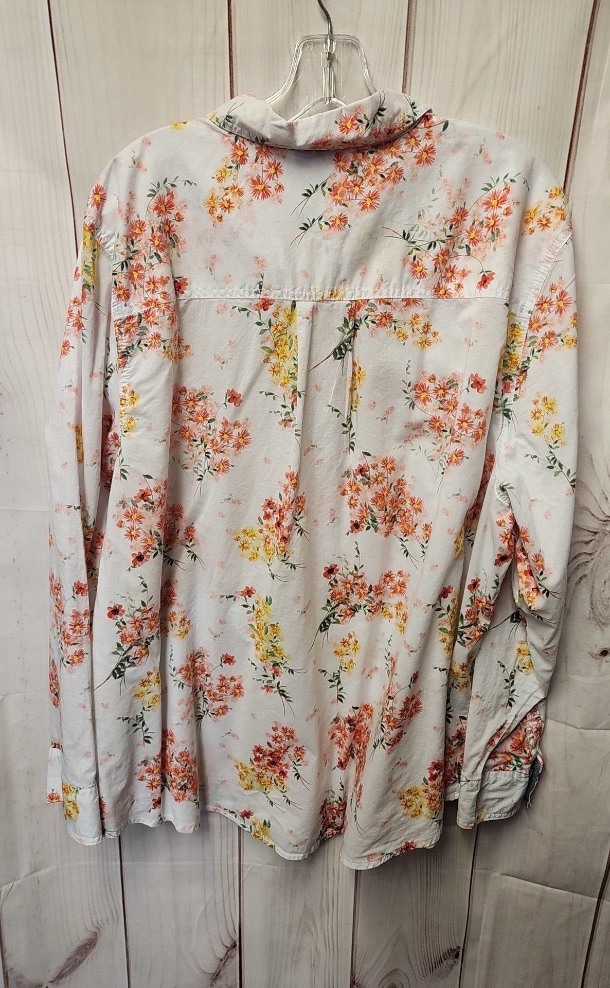 St Johns Bay Women's Size 3X White Floral Long Sleeve Top