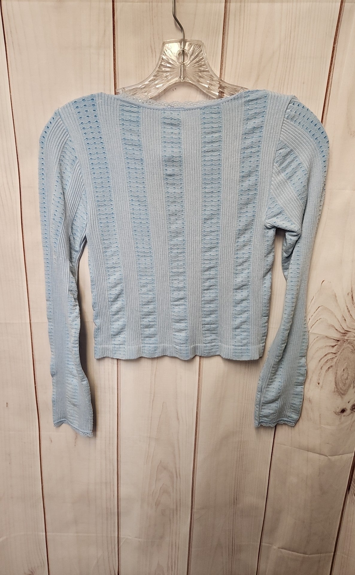 Urban Rebel Women's Size Small/Medium Light Blue Long Sleeve Top