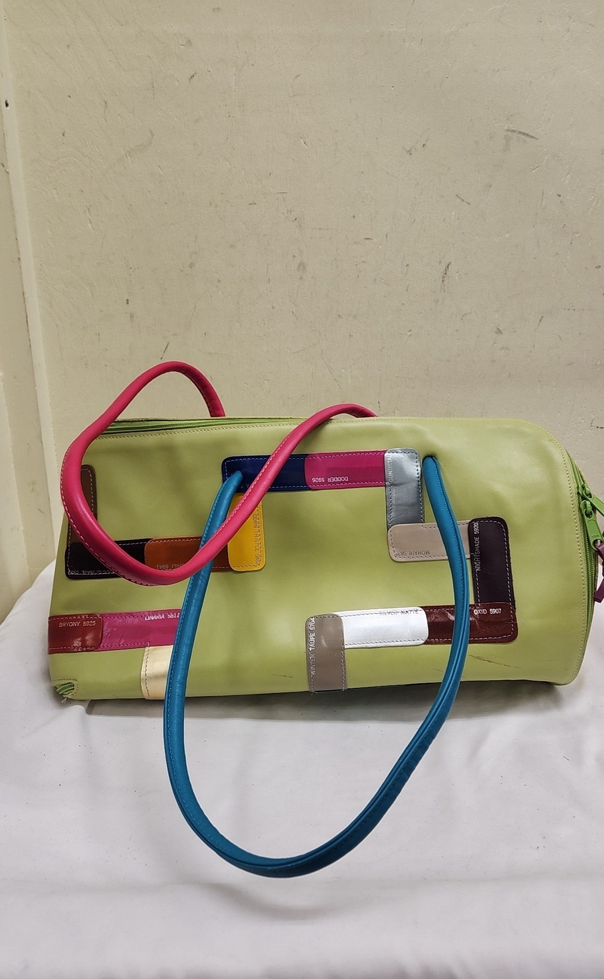 VTG Caroline Hearty Green Leather Purse Bag AS IS - marks