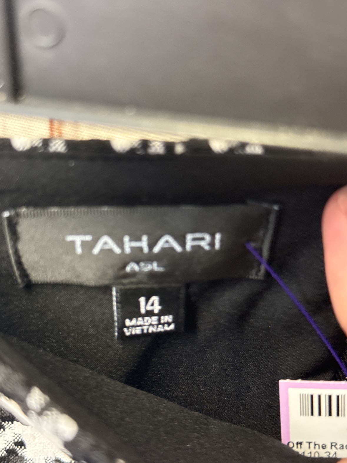Tahari Women's Size 14 White & Black Skirt