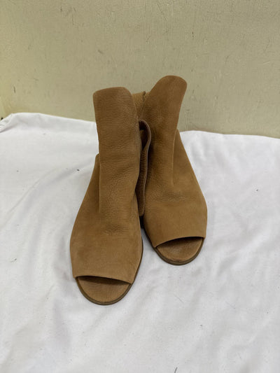 Lucky Brand Women's Size 7-1/2 Tan Boots Shoes