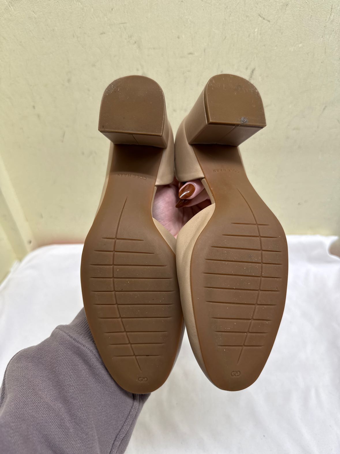 Cole Haan Women's Size 7 Tan Pumps Shoes