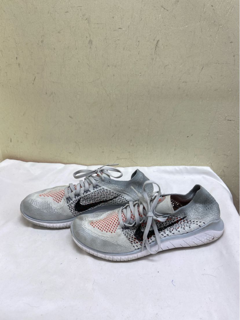 Nike Men's Size 8-1/2 Gray Shoes