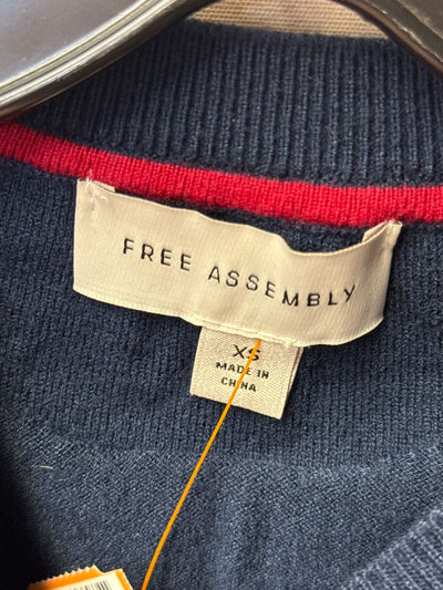 Free Assembly Women's Size XS Navy Sweater