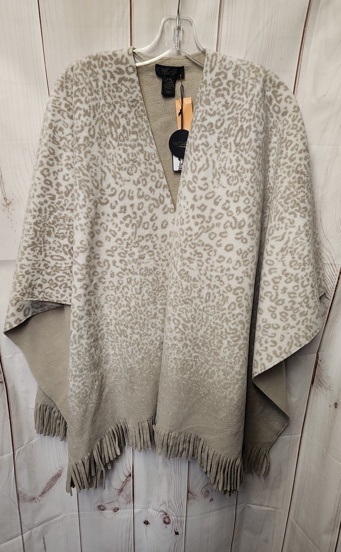 NWT Rachel Women's Size One Size Beige Animal Print Shawl