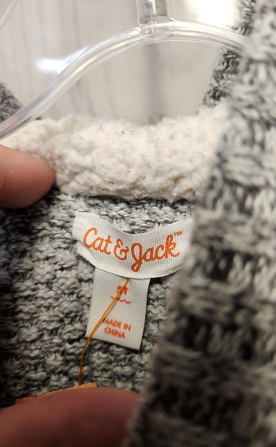 Cat & Jack Boy's Size 5 Gray Sweater