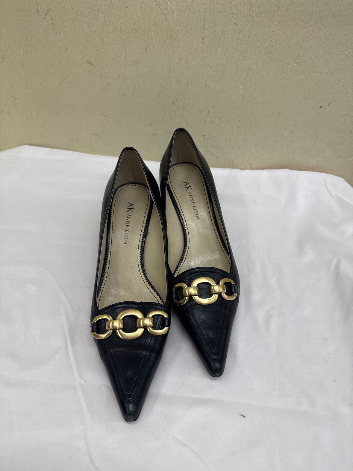 Anne Klein Women's Size 6 Black Pumps Shoes