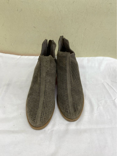 Crown Vintage Women's Size 7 Gray Boots