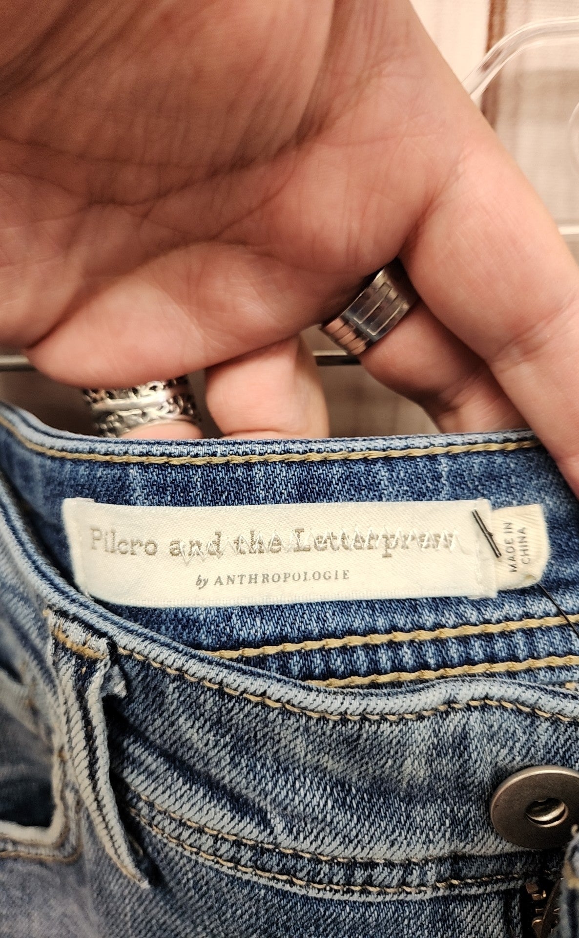 Pilcro Women's Size 27 (3-4) Slim Boyfriend Blue Jeans