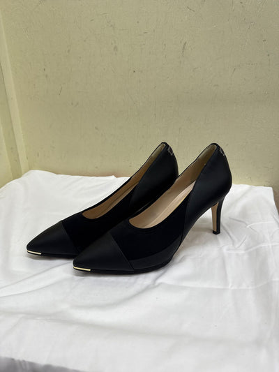 Cole Haan Women's Size 10 Black Pumps