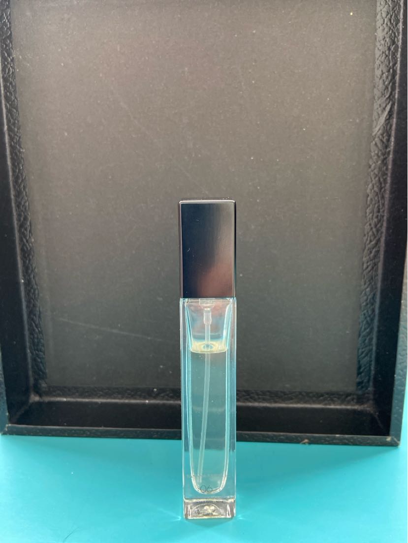 Banana Republic Black Platinum Eau de Parfum 8/10 full Perfume