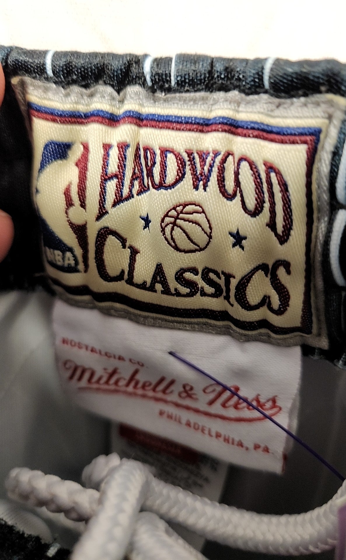Mitchell & Ness Boy's Size 8 Black Shorts