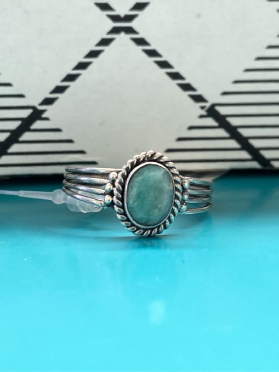 .925 Sterling Silver Size 10-1/2 Green Stone Ring