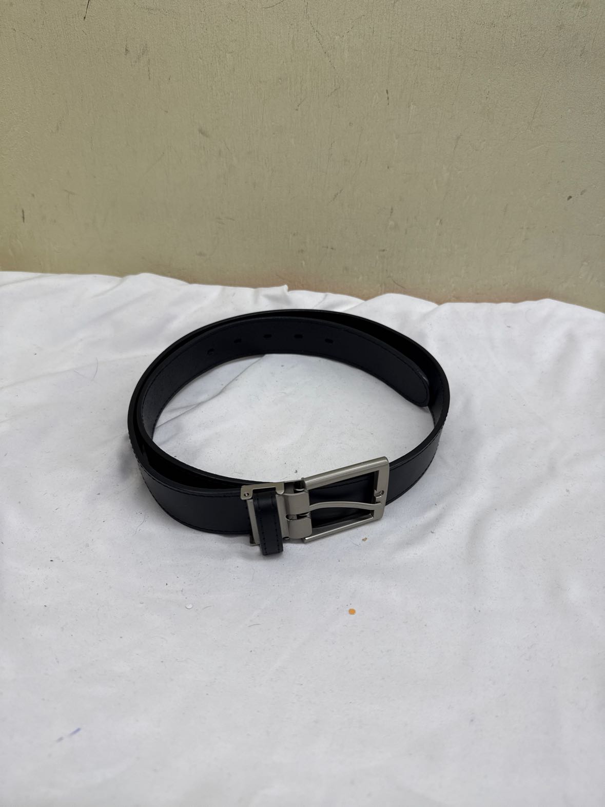 Size M Black Leather Belt