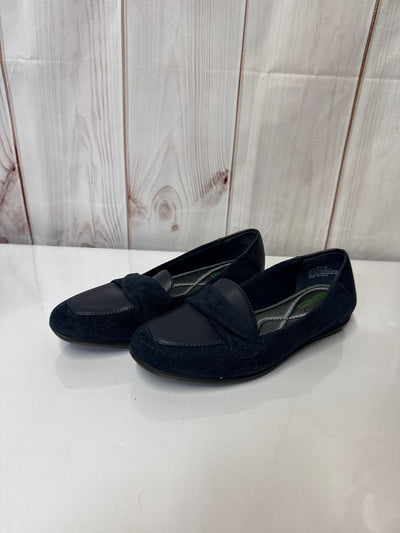 Baretraps Women's Size 5-1/2 Navy Flats