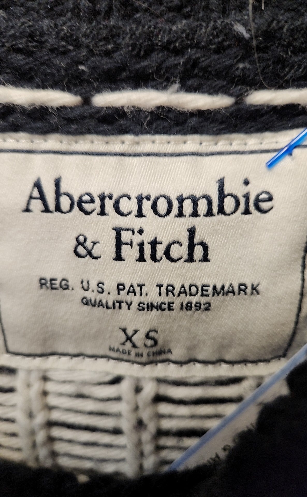 Abercrombie & Fitch Women's Size XS Navy Sweater