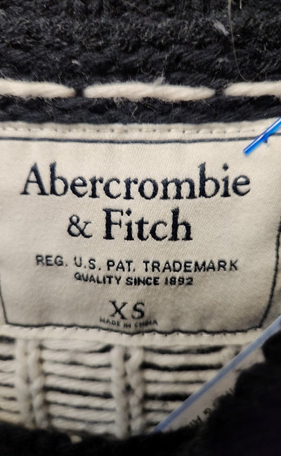 Abercrombie & Fitch Women's Size XS Navy Sweater