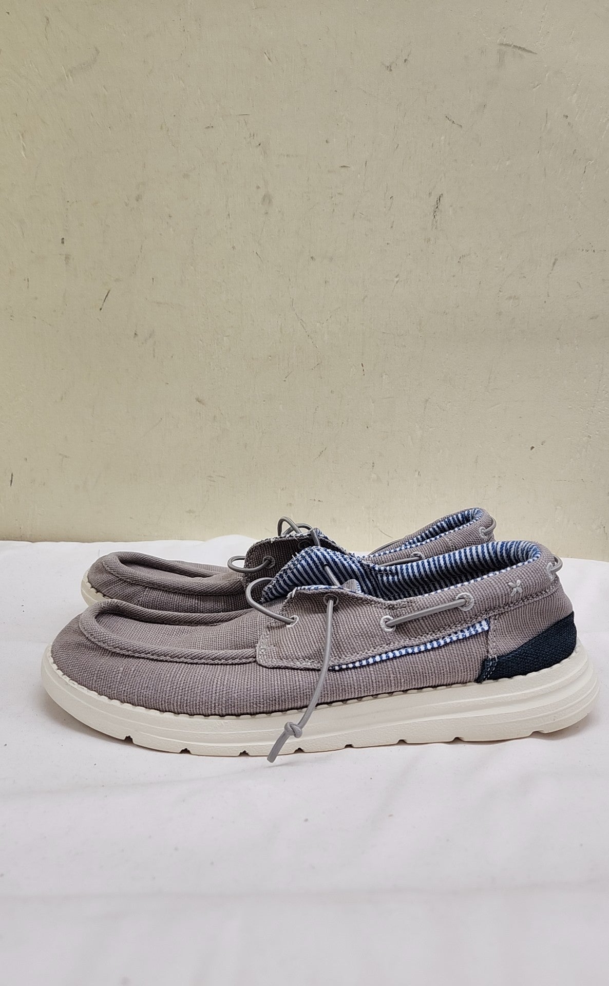 Bruno Marc Women's Size 9 Gray Flats Shoes