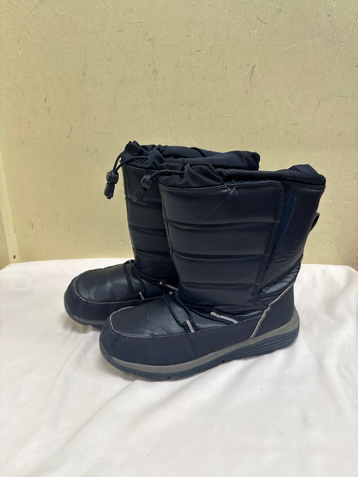 Lands End Boy's Size 3 Navy Boots