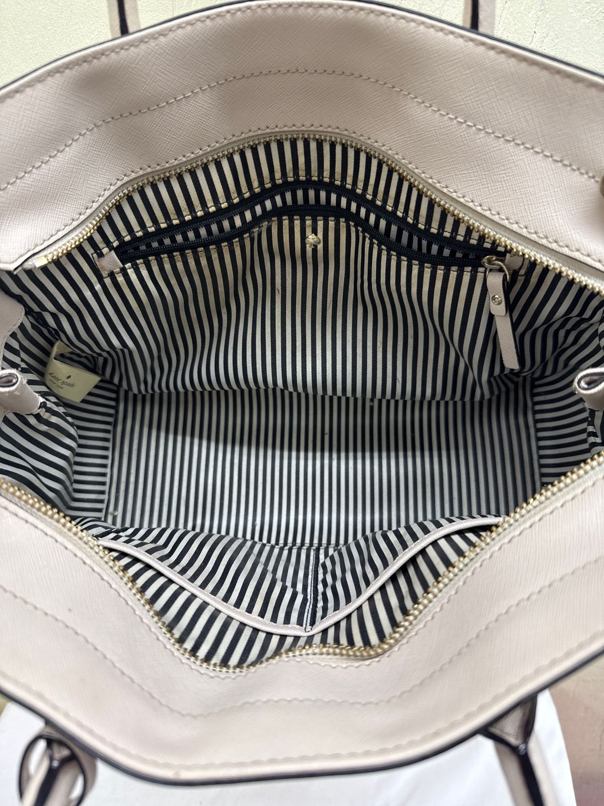 Kate Spade Carmeron St Candace Off-White Leather Purse Bag
