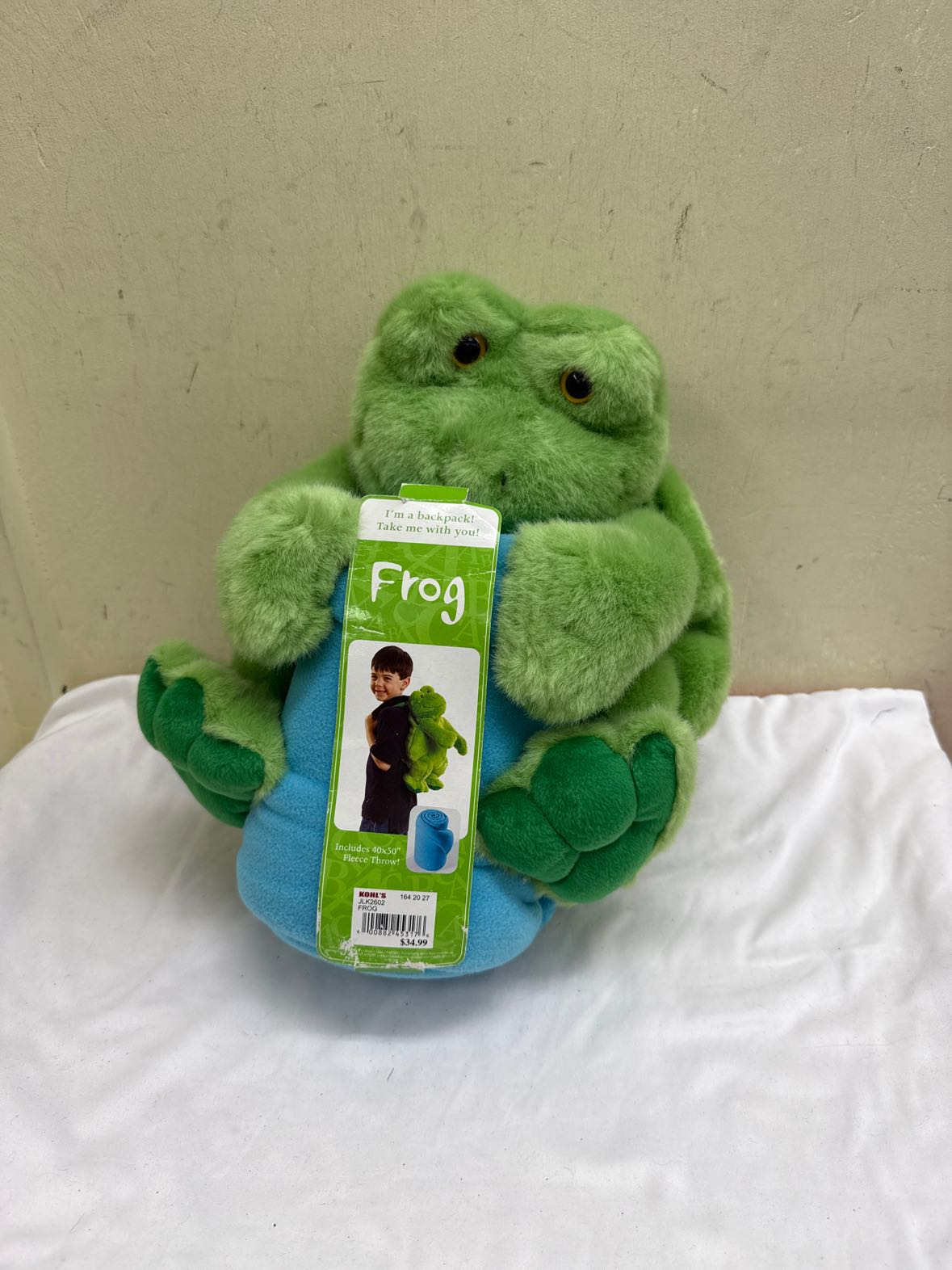 NWT Kid's Frog Backpack & Blanket