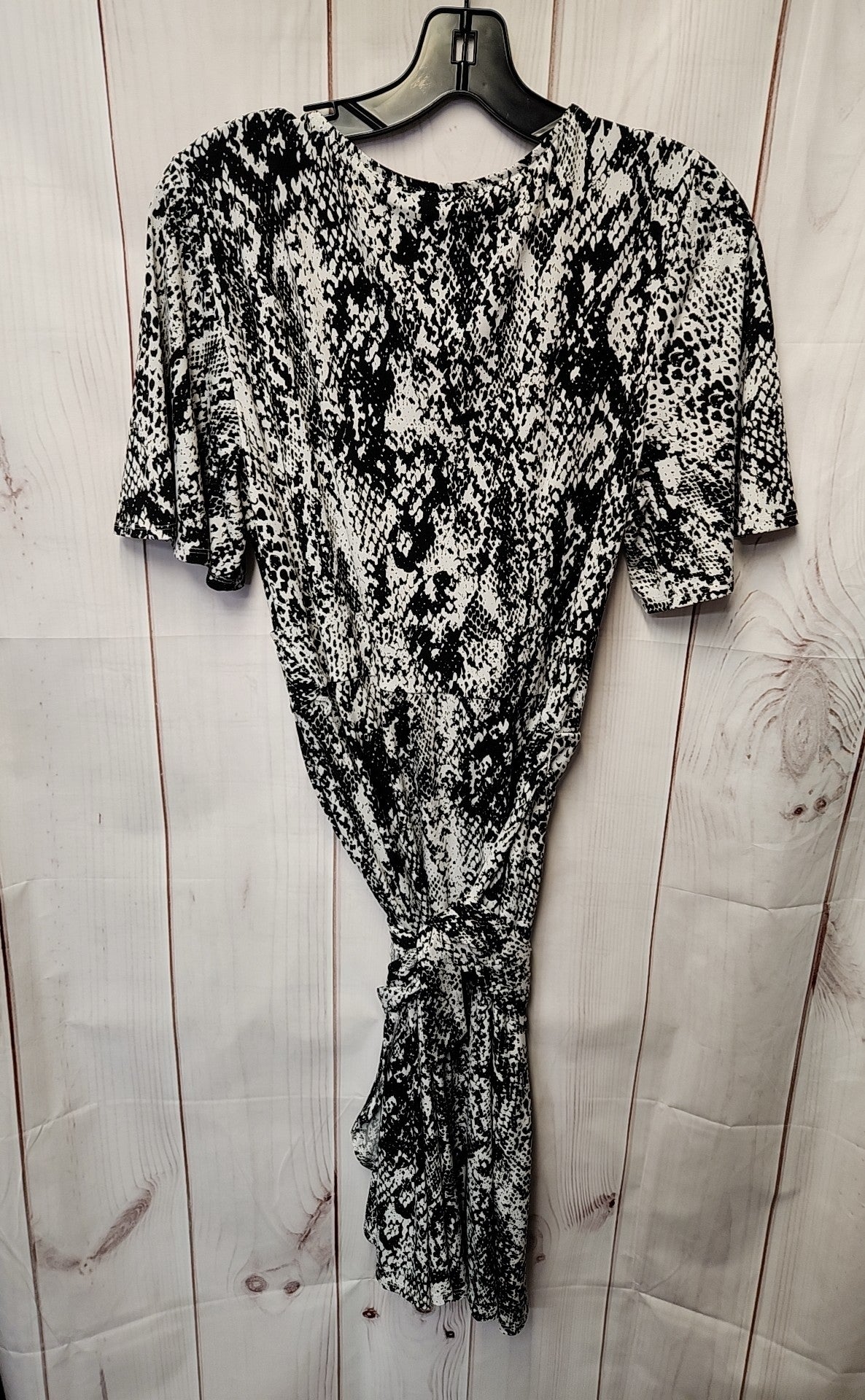 Donna Morgan Women's Size 12 Black & White Dress
