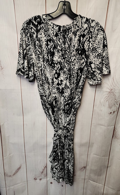 Donna Morgan Women's Size 12 Black & White Dress