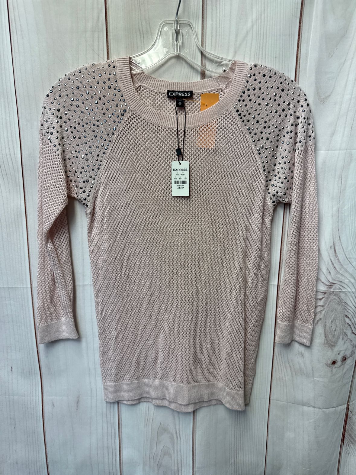 NWT Express Women's Size XS Pink 3/4 Sleeve Top