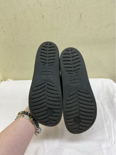 Crocs Women's Size 6 Black Sandals