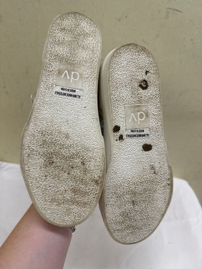 Dolce Vita Women's Size 7-1/2 White Sneakers Shoes