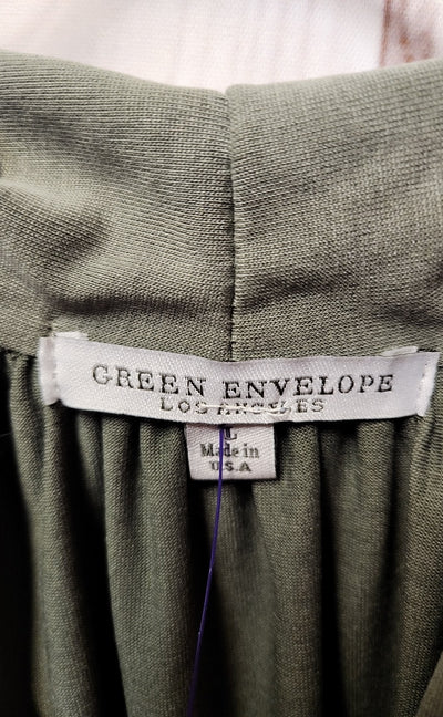 Green Envelope Women's Size L Olive Green Sleeveless Top