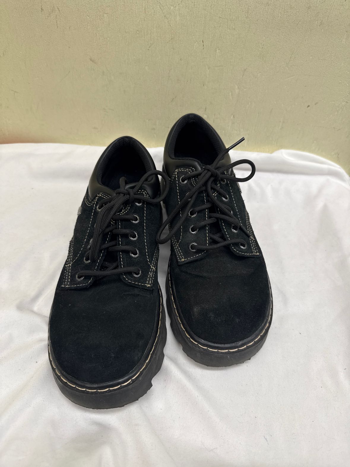 Skechers Women's Size 11 Black Sneakers Shoes