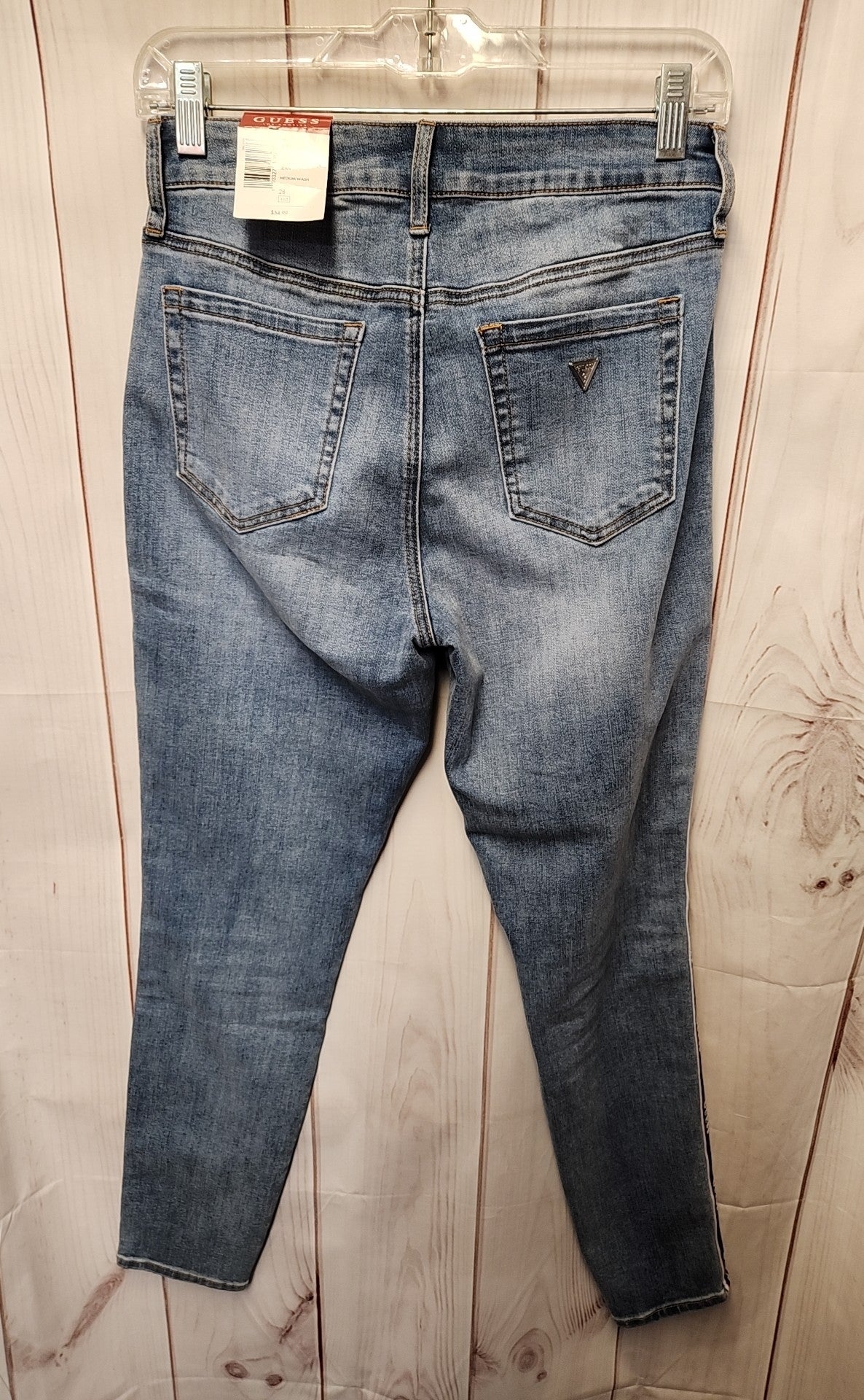 NWT Guess Women's Size 28 (5-6) Blue Jeans